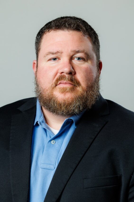 Headshots are taken of LRBA members on March 19, 2026. (Photo by KJ Jugar)